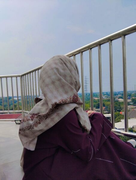 Berkas:Nur khosiyah.jpg